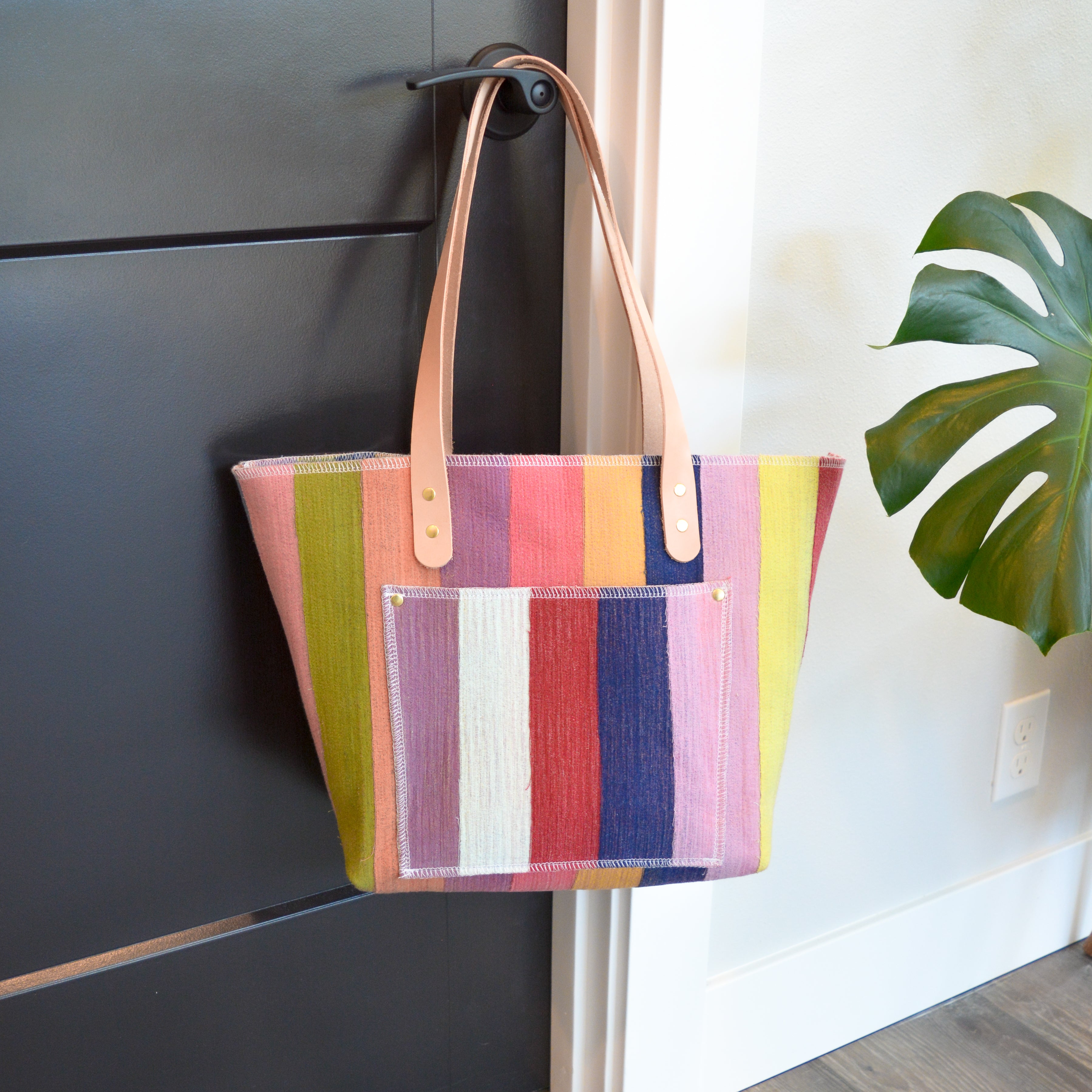 ★TOUT Y EST★ Mmlg DAY TOTE TYEDIE SEAWEED GREEN MMLGBC1A01 Tie Dye Easy Tote in Green