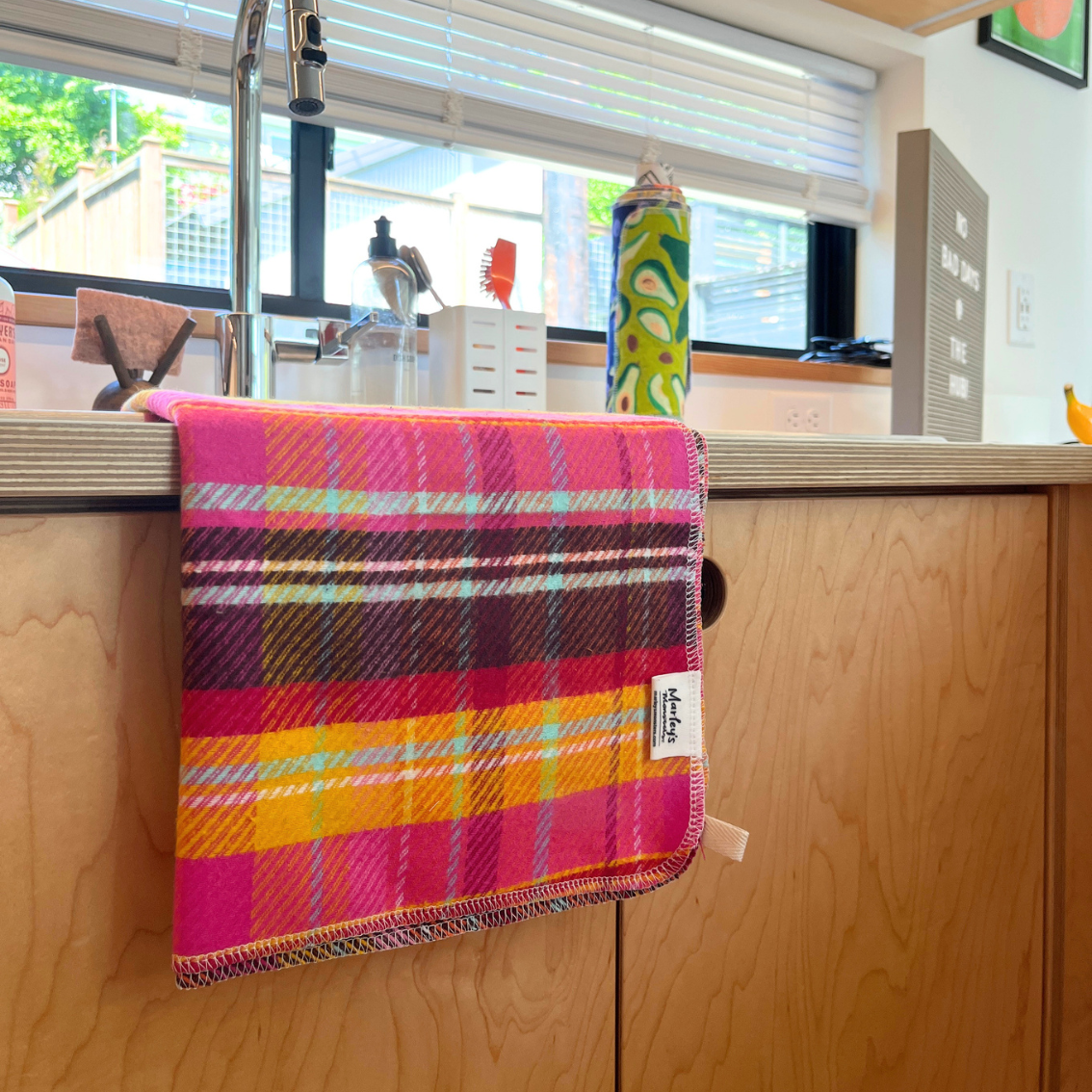 Kitchen Tea Towel: Vibrant Plaids