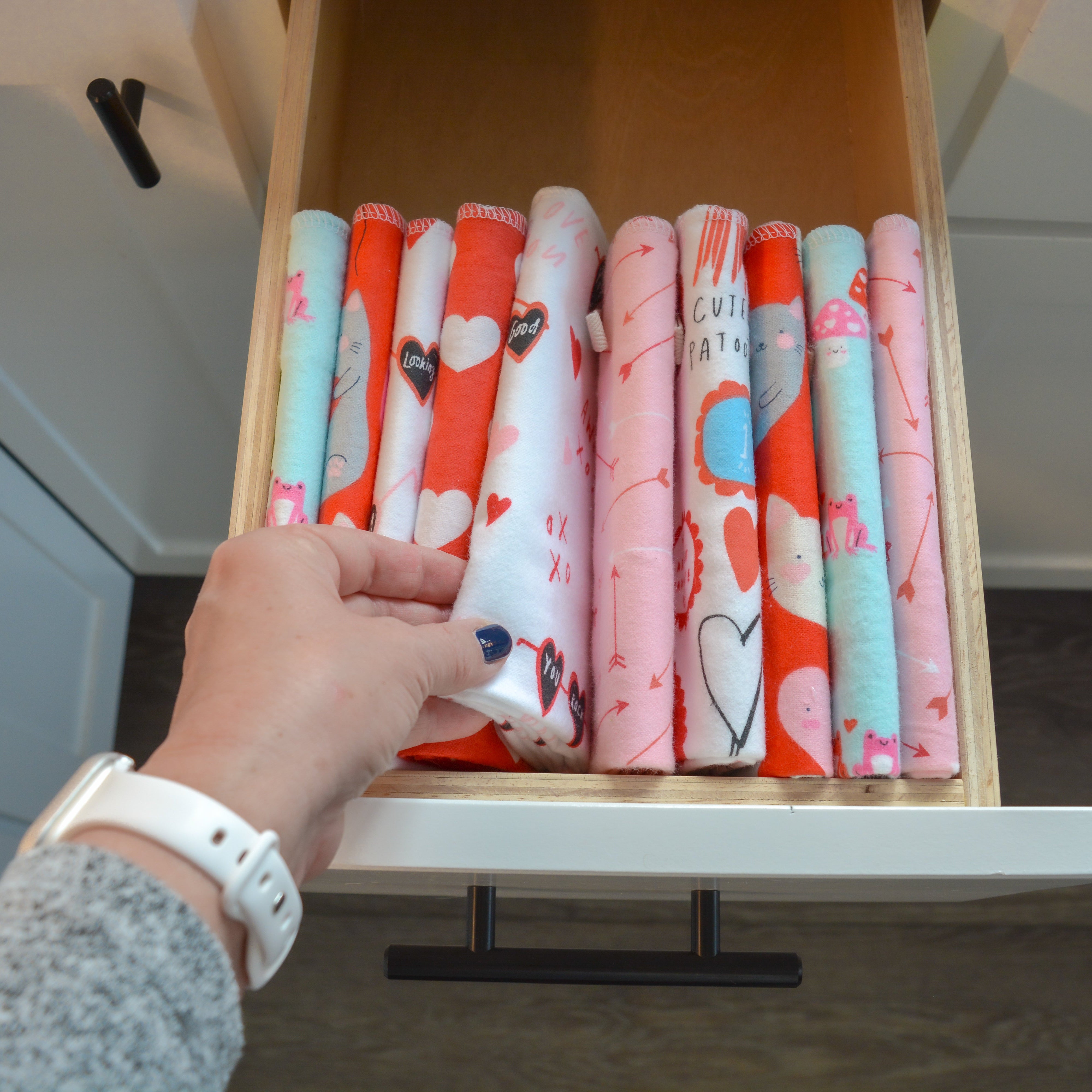 Kitchen Tea Towel: Valentine's Day Prints