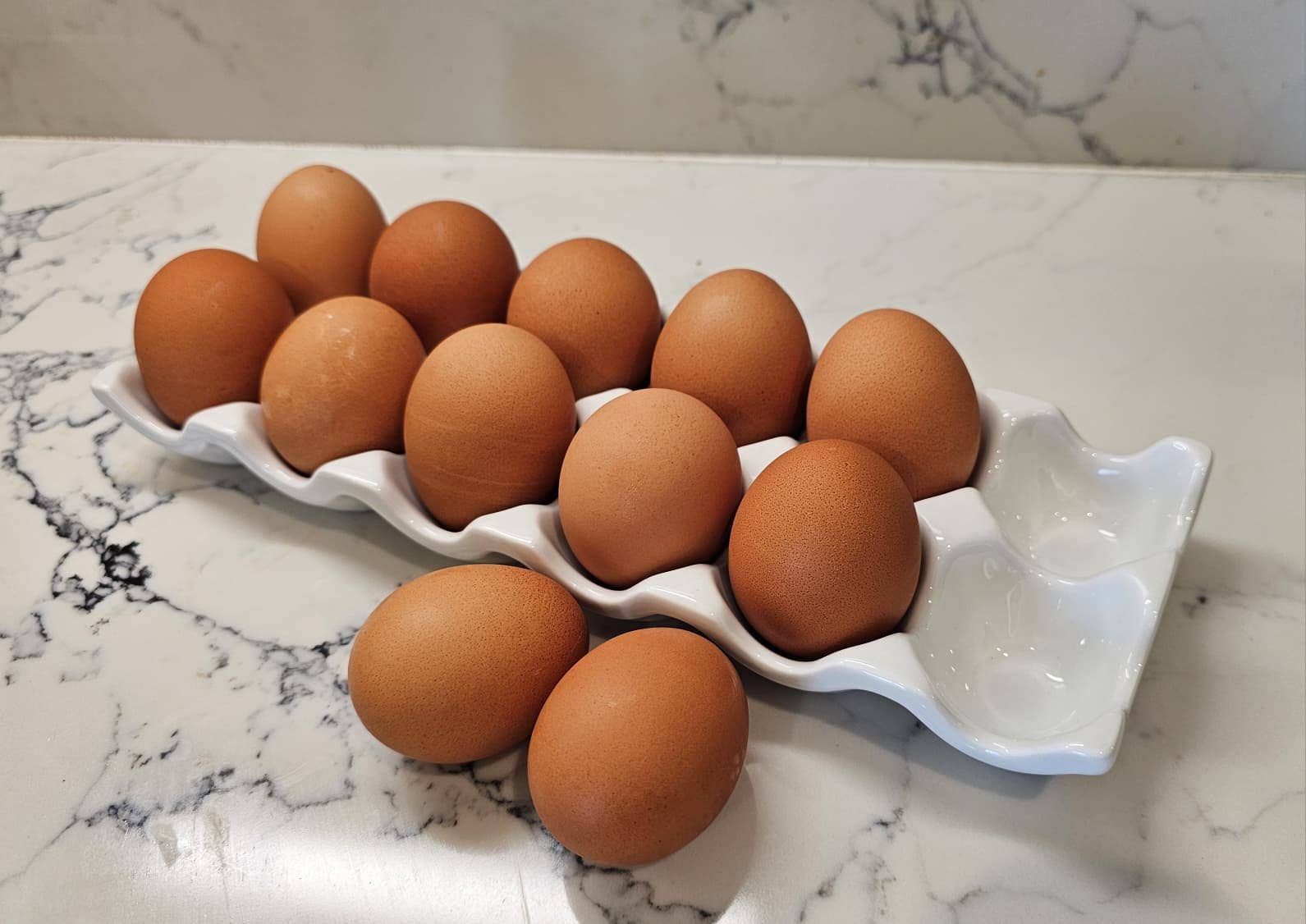 Porcelain Egg Holder Tray