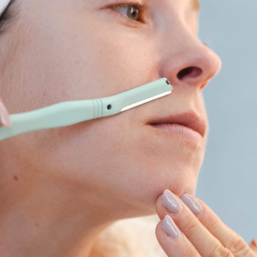 Dermaplaner Eyebrow &amp; Facial Hair Razor: Refillable
