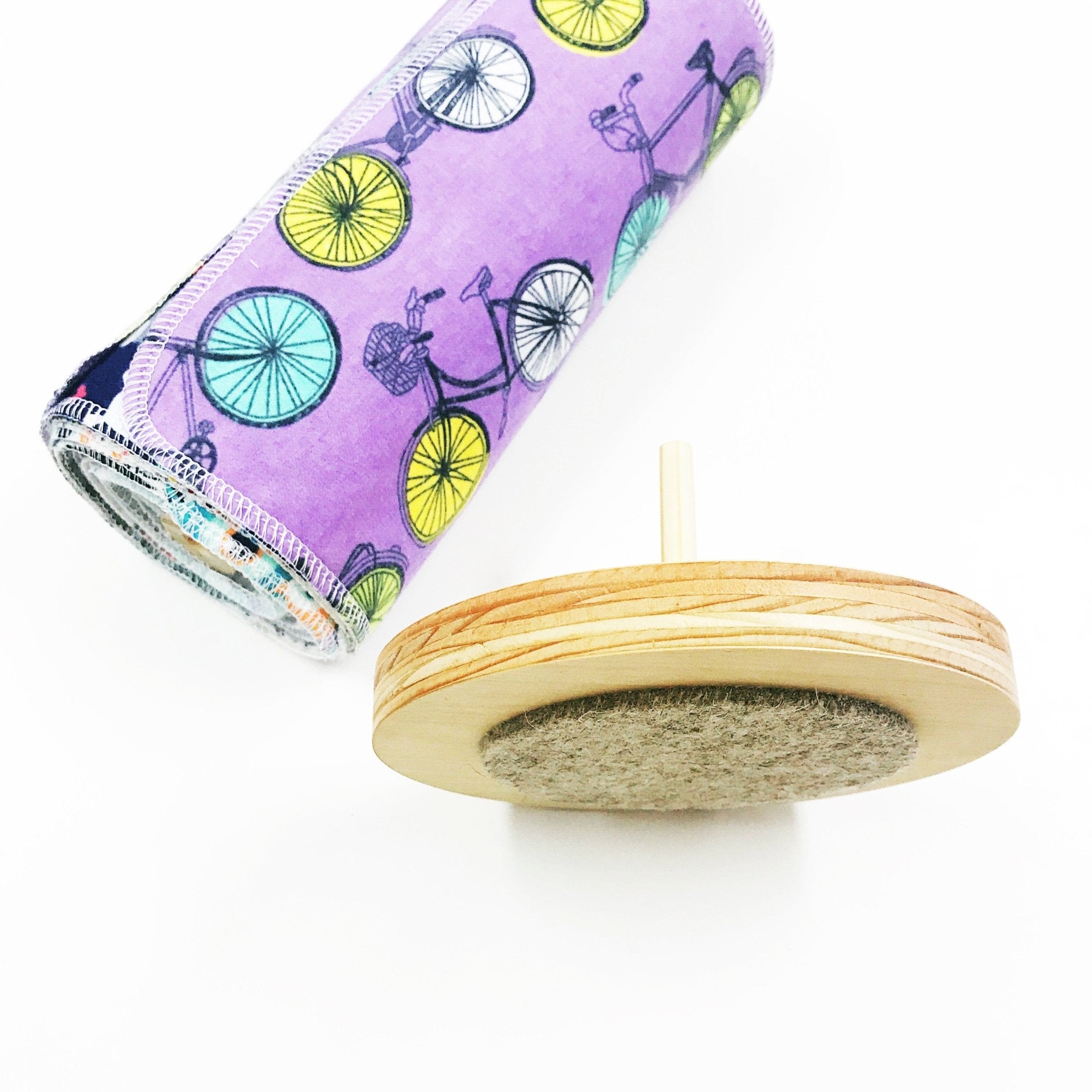Marley&#39;s Monsters UNpaper® Towels + Wooden Holder image shows removable base with felt counter protector on the bottom